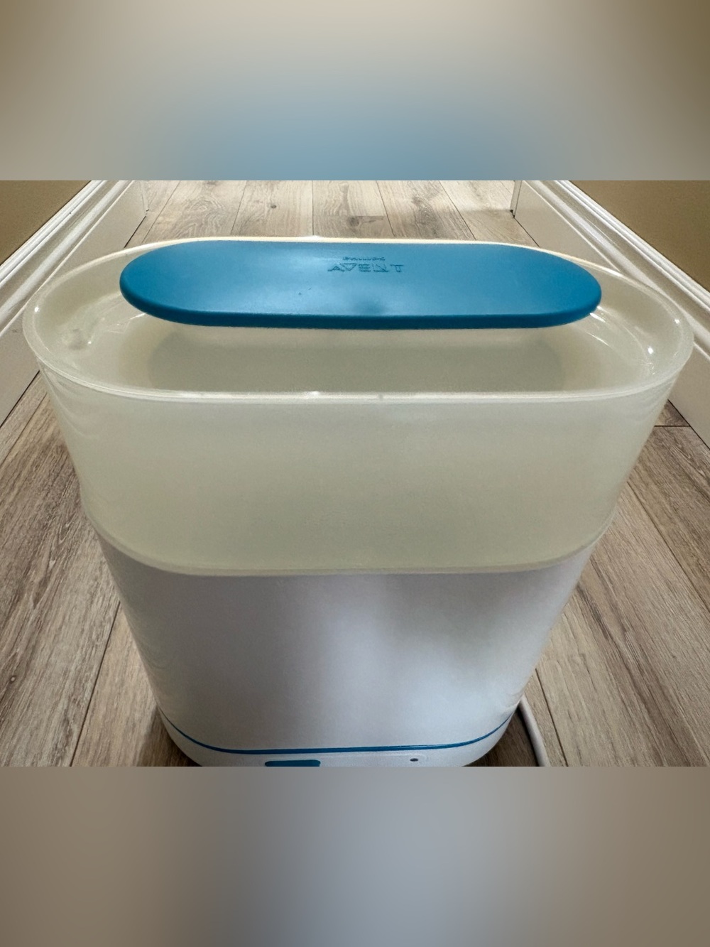 Philips AVENT Electric Steam Sterilizer - Picture 3 of 6